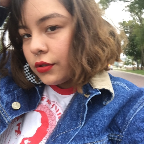 Meet your Posher, Jasmin - Picture 2 of 4